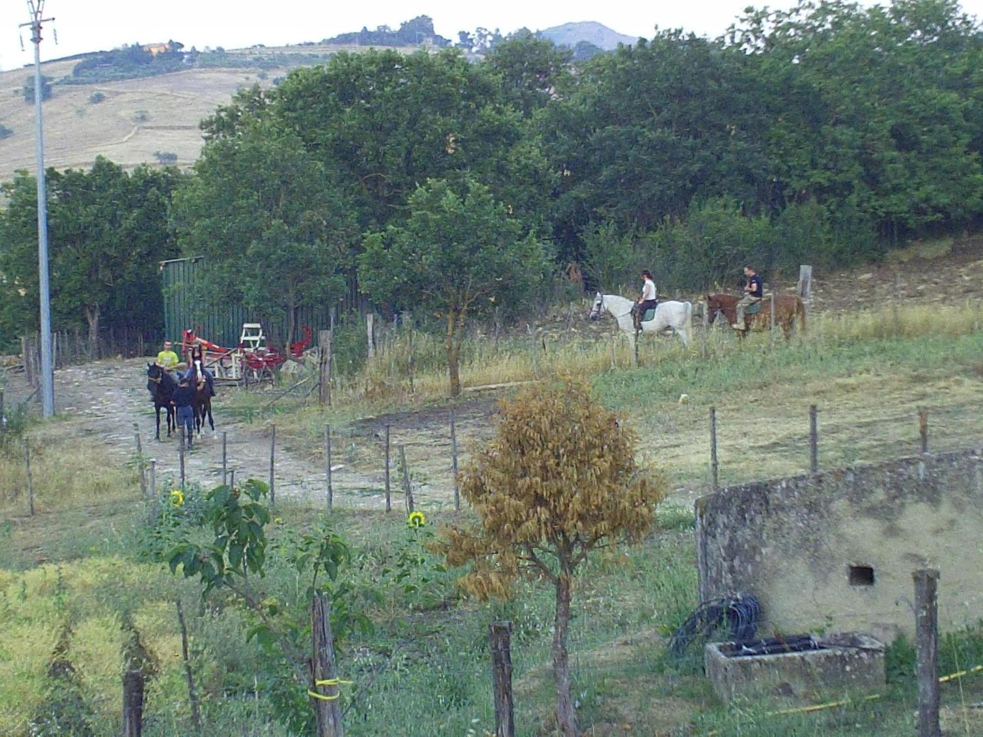 Agriturismo San Pietro Ганджи Экстерьер фото